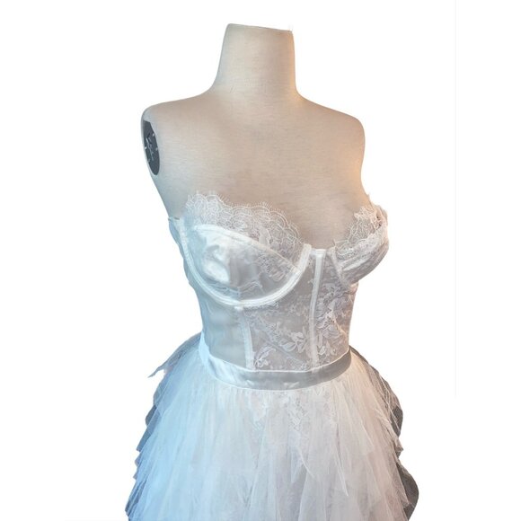 For Love & Lemons X REVOLVE Bustier Gown in White Small New Lace Wedding Dress - Picture 7 of 17